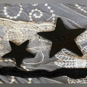 Vintage Rustic Farmhouse Black Cast Iron Star Set, 4" + 2-1/2", Set of 2